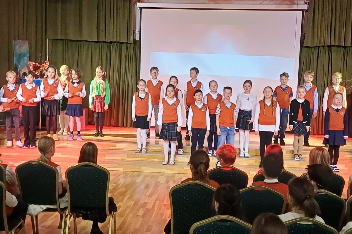 3. klašu saliedēšanās pasākums valsts svētku noskaņās