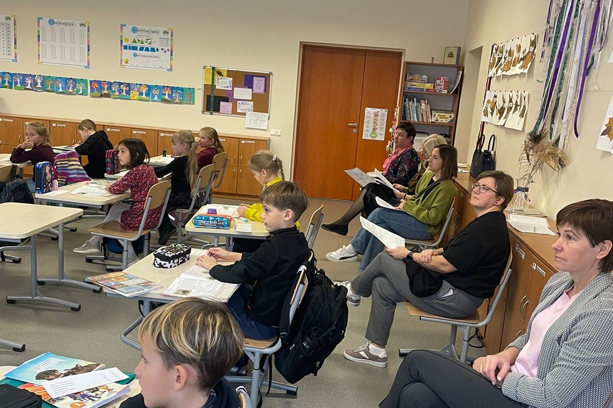 Pedagogu savstarpējā sadarbība starp izglītības iestādēm