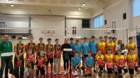 Skolas zēnu un meiteņu komandas iekļūst “Top kausa” izcīņas finālā