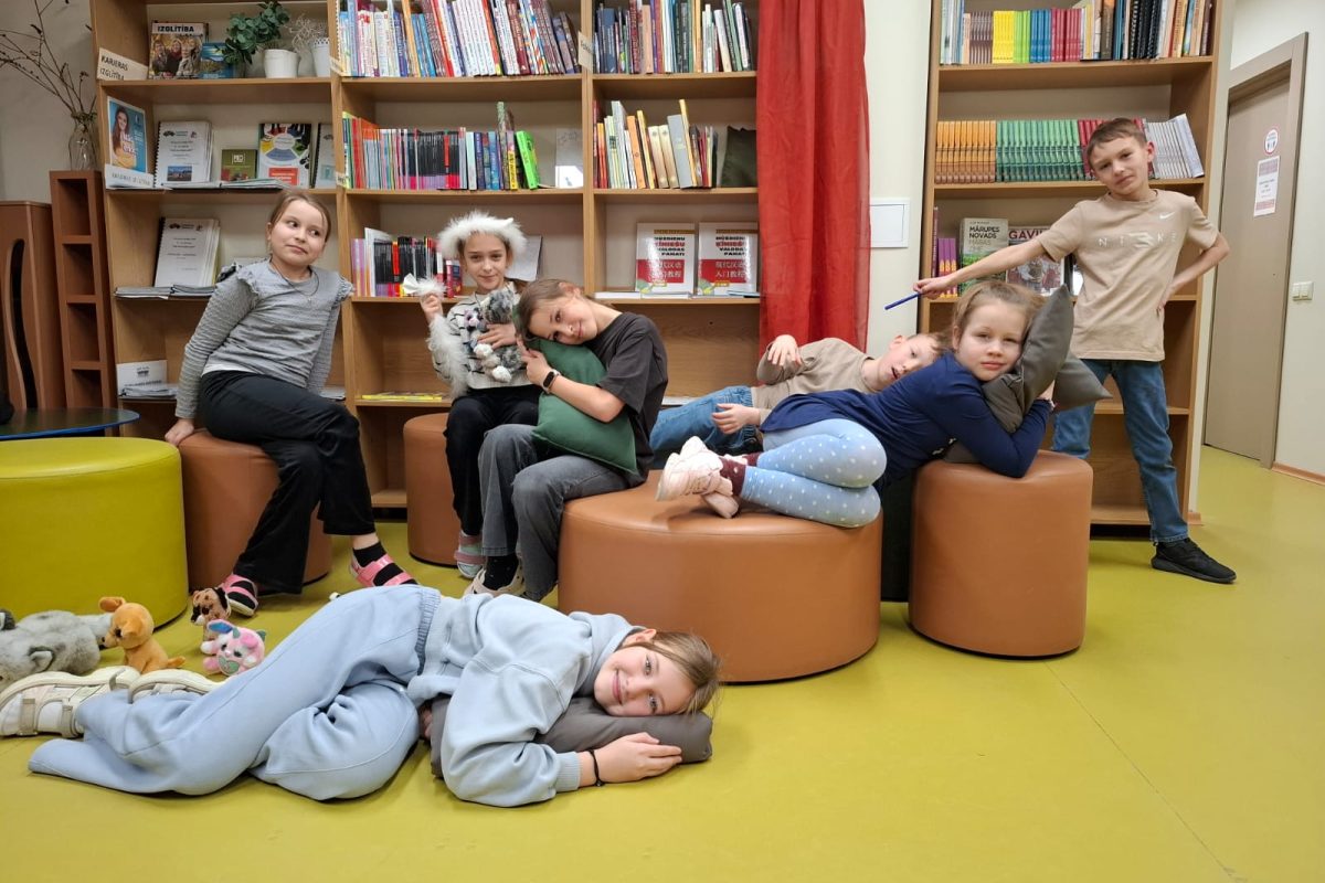 Raibie jaunumi bibliotēkā