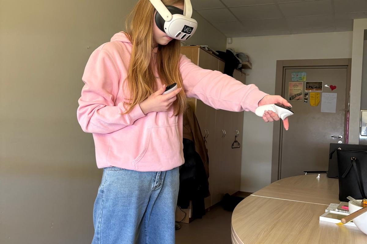 Skolēnu padome piedalās virtuālās realitātes un viedās tehnoloģijas pētījumā