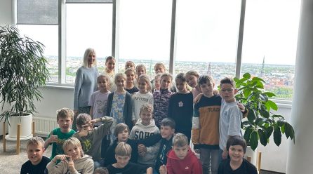 3.a klase piedalās nodarbībā “Finanšu meistari”