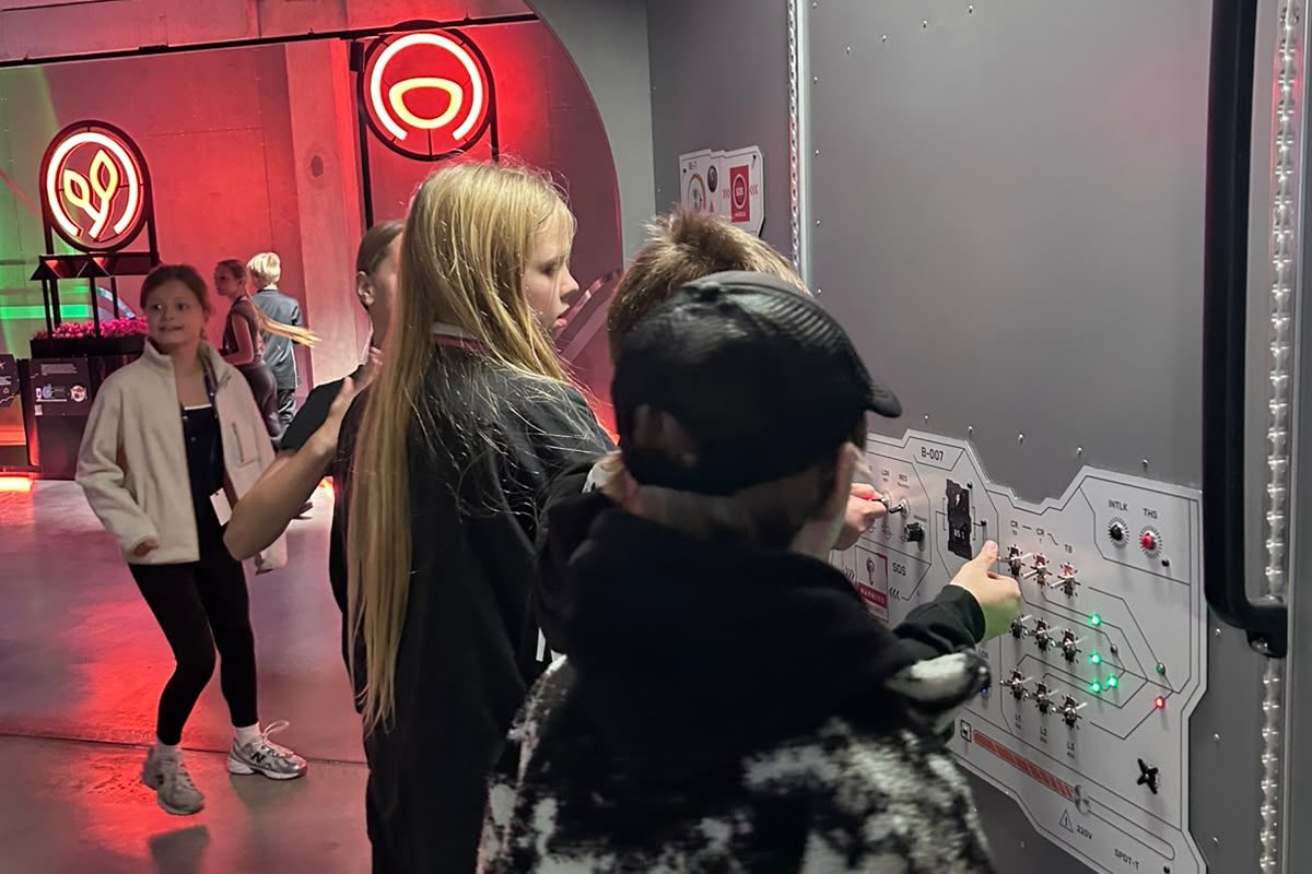 5.a un 6.d klases dodas uz “Kosmosa izziņas centru”