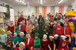 Skolas padome sveic Ziemassvētkos!